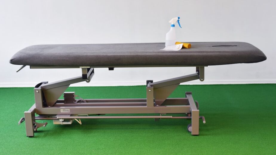 Photo Massage table